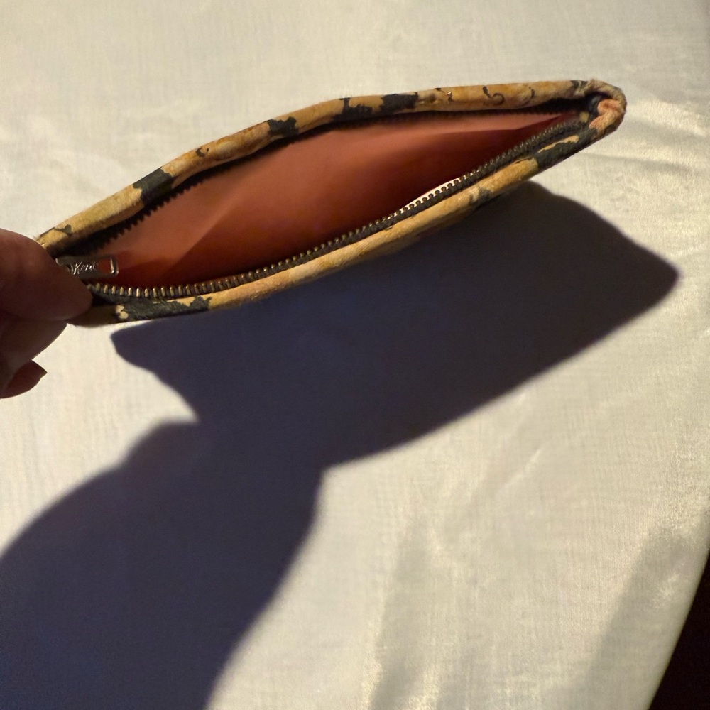 Source Unknown Floral Pattern Clutch - image 2